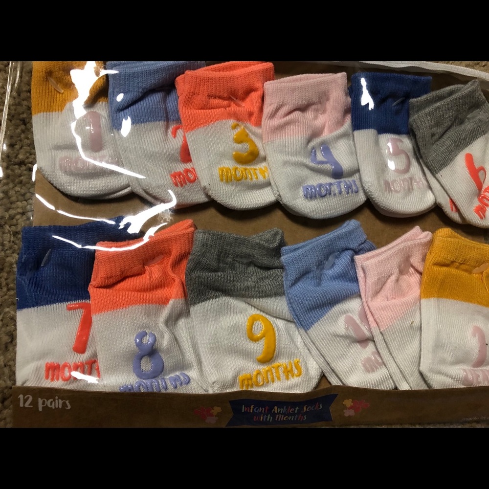 NWOT Infant Anklet Socks with Months